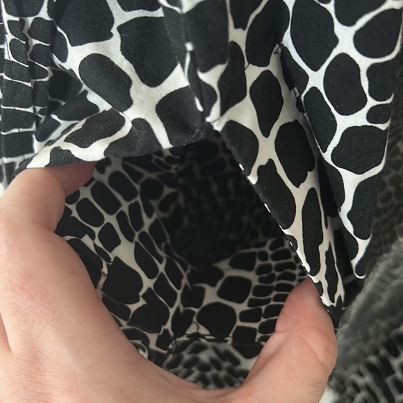 INC International Concepts Black & White Animal Print Belt Shirt Dress Stretch 6 - Picture 5 of 5